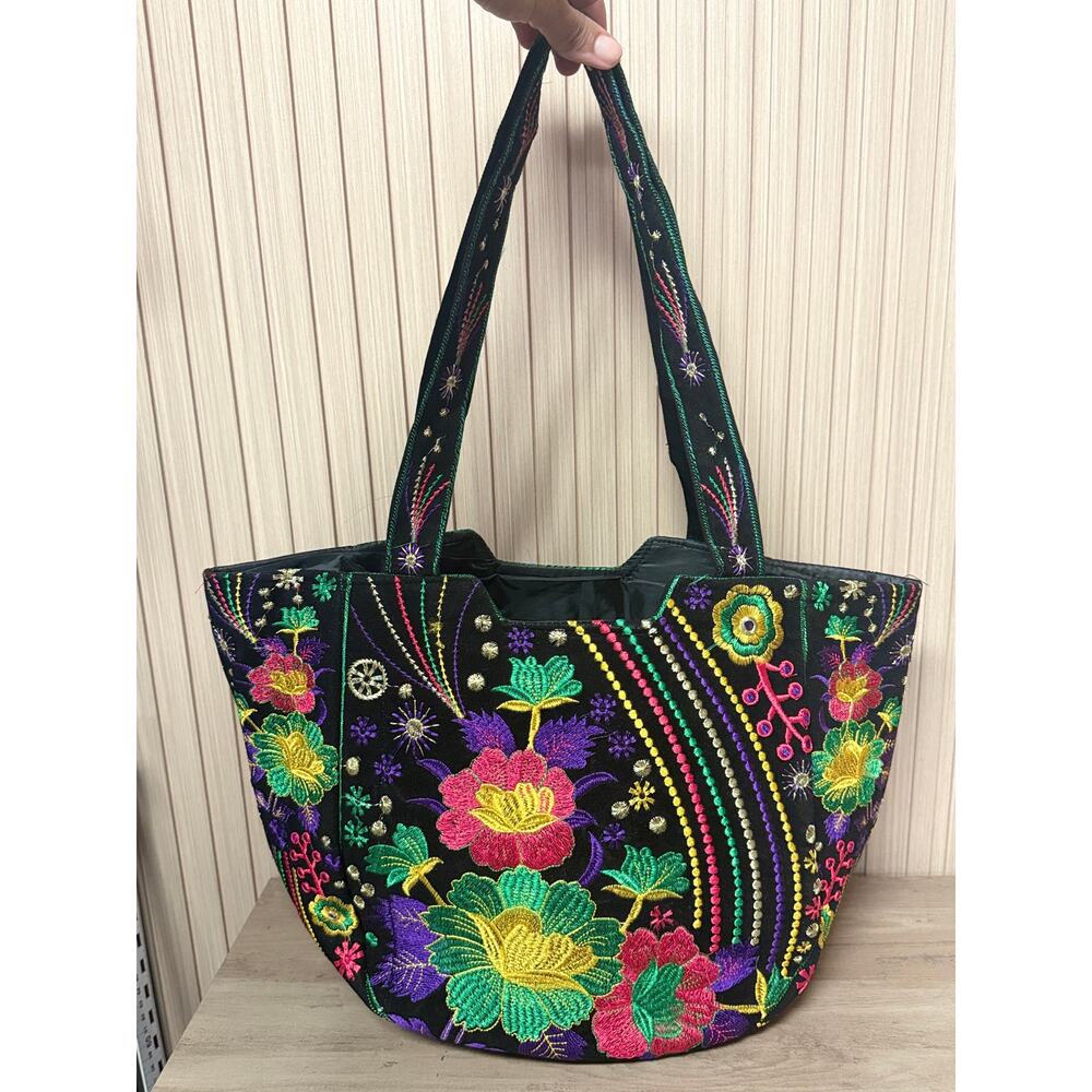 Embroidered Shoulder Tote Bag Black Floral - Picture 4 of 12